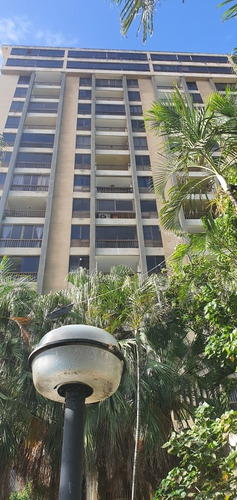 Imagen 2 de 14 de Venta Apartamento En Macuto Vista Al Mar