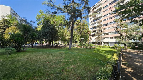 Excelente Departamento Con La Mejor Ubicación En Providencia