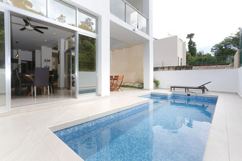 Imagen 3 de 16 de Casa En Venta En Playa Del Carmen, El Cielo Residencial