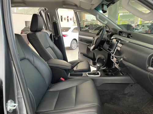 Imagem 10 de 15 de Toyota Hilux 2.8 Srv 4x4 Cd 16v