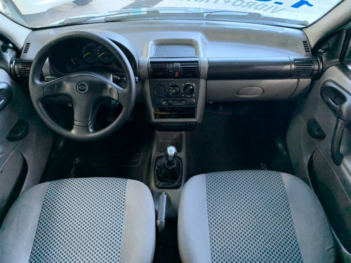 Imagem 11 de 11 de Chevrolet Classic Life 1.0 Flex 2010