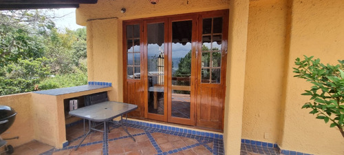 Magnifica Casa En Venta, Estilo Vallesana