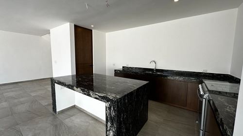Casa En Venta En Privada Tamora, Conkal.