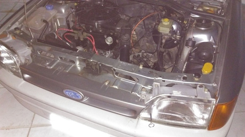 Ford Escort L 1.6 - Sapão