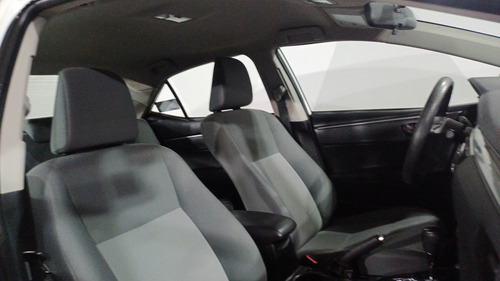 Toyota Corolla 1.8 Base At