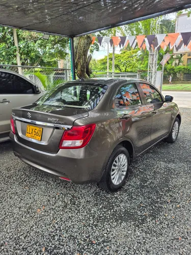 Suzuki Swift 1.2 Dzire At