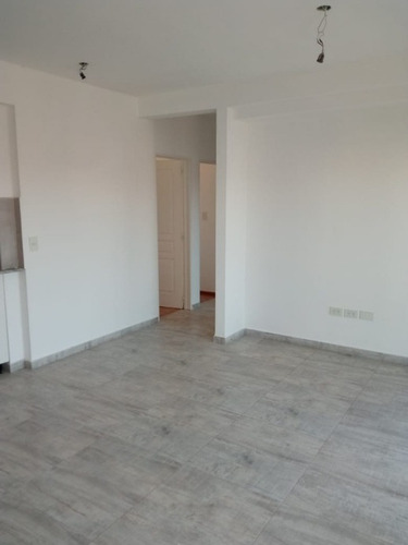 Imagen 4 de 4 de Departamento En Venta En Wilde Centro