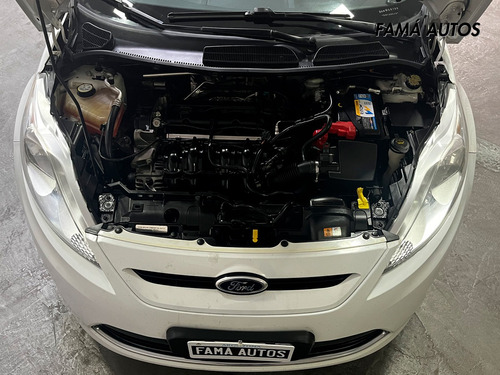 Ford Fiesta 1.6 Titanium - Único Dueño /famá Autos