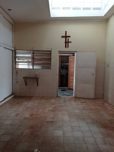 Imagen 2 de 11 de Ofrece Casa Para La Venta En Guaparo