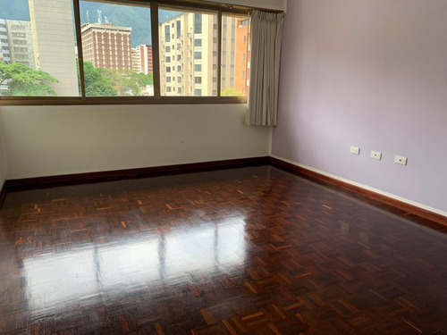 Imagen 3 de 17 de Alquilo Apartamento 190m2 4h/3b/2p El Rosal 3237