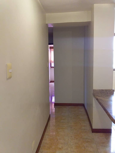 Imagen 9 de 15 de Nelida Lugo Alquila Apartamento Cumboto Norte Puerto Cabello