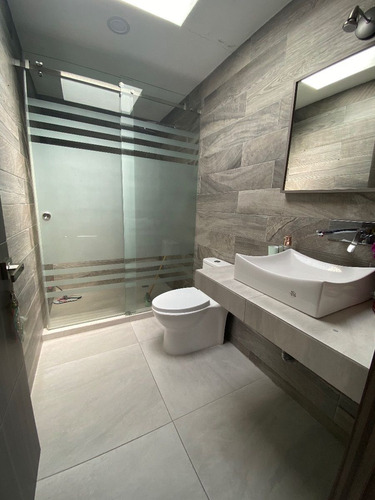 Casa Moderna En Venta Con Jardín En Valle De San Javier, Pachuca, Hidalgo