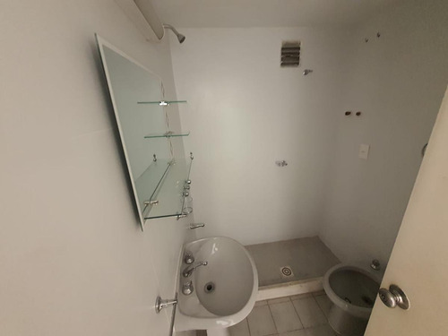 Alquiler De Apartament Monoambiente Ciudad Vieja Montevideo