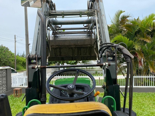 Marca: John Deere Modelo: 5078 E