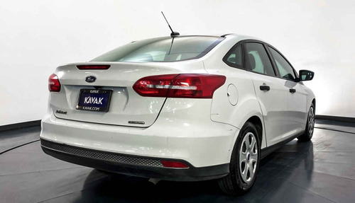 Imagen 7 de 15 de 31965 - Ford Focus 2016 Con Garantía At