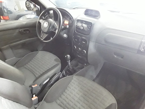 Imagem 8 de 11 de Fiat Strada 2015 1.8 16v Adventure Cab. Dupla Flex 3p