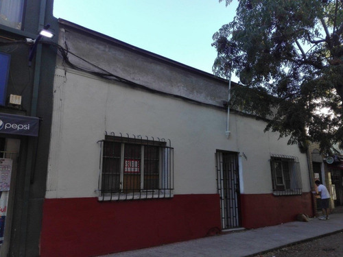 Imagen 1 de 3 de Excelente Casa Antigua En Calle Moneda
