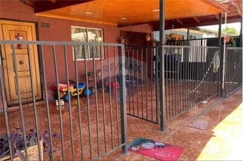 Imagen 2 de 11 de Casa 2 Pisos En Venta Pudahuel 4d 2b Santiago