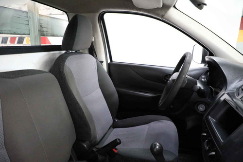 Imagen 7 de 15 de Nissan Estacas Np300 2016 2p L4/2.4 Man D/h