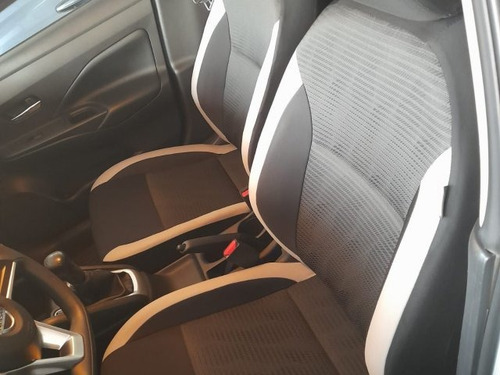 Imagem 6 de 10 de Versa 1.6 16v Flex Sense Manual