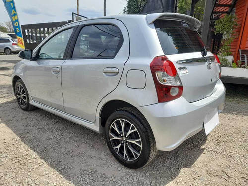 Imagen 7 de 13 de Toyota Etios 1.5 4 Ptas Xls 4at L/18 2018
