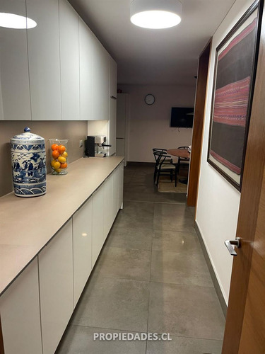 Depto En Venta De 4 Dorm. En Las Condes 800mts Jardin Propio