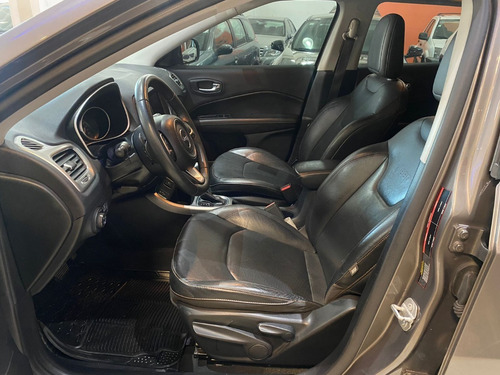 Imagen 6 de 7 de Jeep Comnpass Longitude 2019