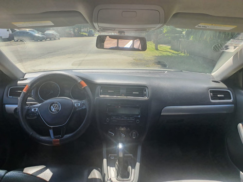 Imagen 10 de 13 de Volkswagen Jetta Mk6 2015 Se Gli