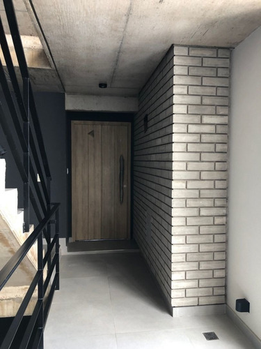 Imagen 21 de 30 de Espectacular 4 Ambientes En Venta En Haedo, Con Cochera.