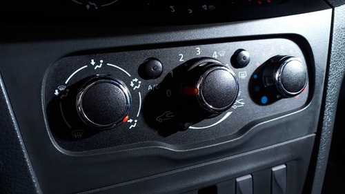 Imagen 14 de 20 de Renault Logan Life 1.6 - 299412