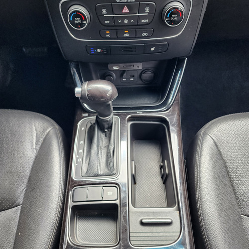 Imagen 12 de 15 de Kia Sorento Coreana