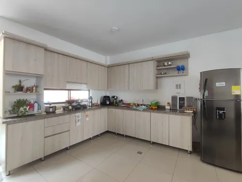 Casa En Venta En Doce De Octubre. Cod V30534