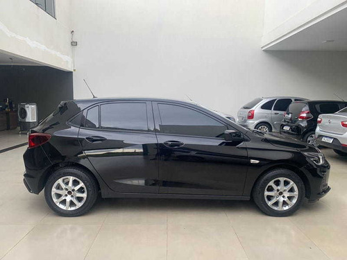 Imagem 10 de 15 de Chevrolet Onix 1.0 Mt Lt