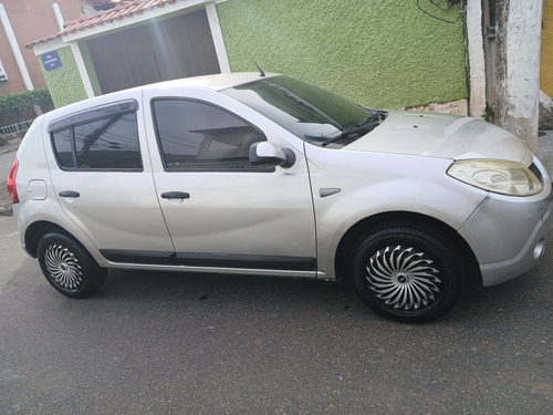 Renault Sandero 1.0 16v Expression Hi-flex 5p