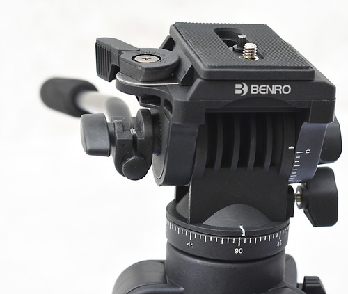 Imagen 10 de 10 de Tripode Video Benro T980ex 1.69m Cabezal Fluido C/ Bolso