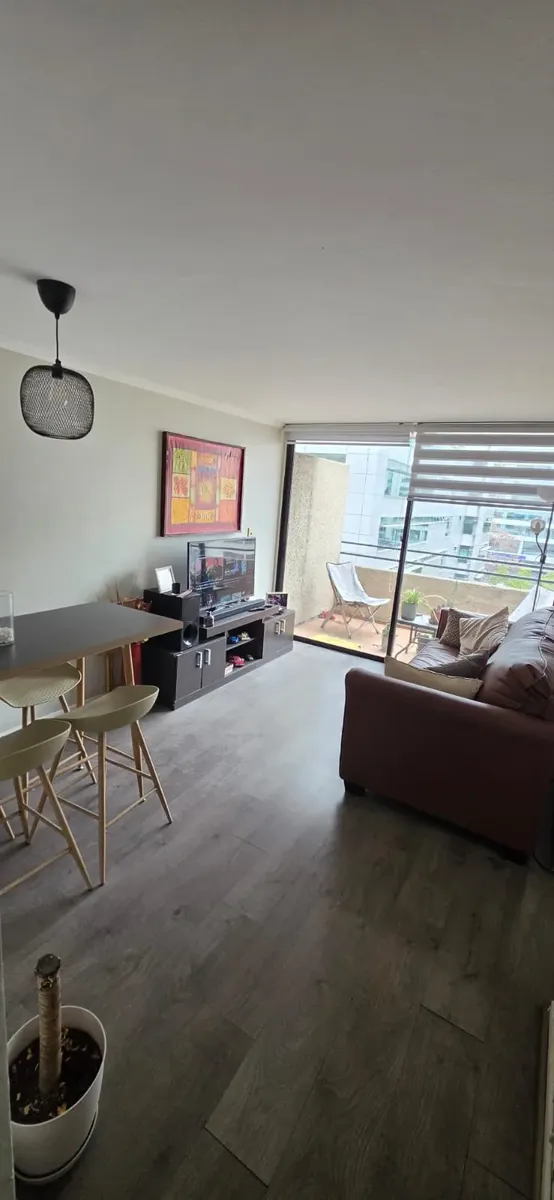 Imagen 2 de 6 de Estar, Cocina, Un Dormitorio, Un Baño, Estacionamiento