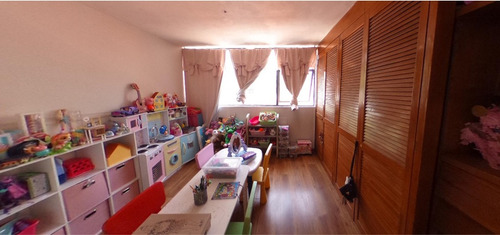 Casa En Venta, Álvaro Obregon, Calzada Las Aguilas, Las Aguilas, Cdmx, Gf32-ru-004