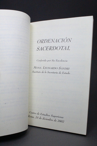 Ordenanza Sacerdotal Mons. Leonardo S Trilingüe 2002 Bg7 (Usado)