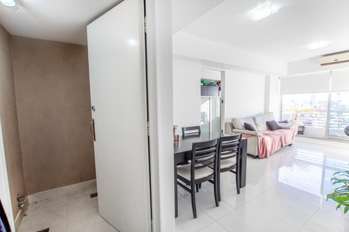 Imagen 10 de 30 de Torre Topacio · Venta · 2 Ambientes · Cochera · Piso Alto Muy Luminoso