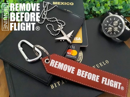 Llavero Vip Remove Before Flight Rojo De Piel - Doble Vista