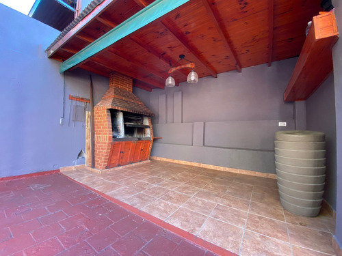 Imagen 13 de 29 de Casa 5 Ambientes Venta Villa Del Parque Terraza