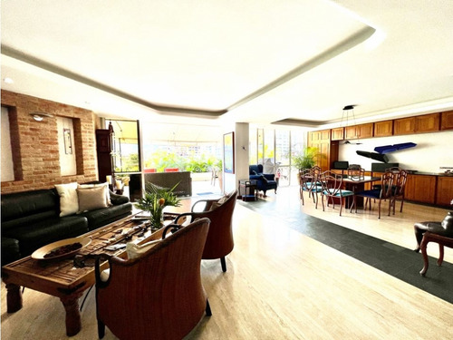 Se Vende Pb 400m2 + 400m2 Terraza 4h+s+e/5b/2p Lomas De Las Mercedes