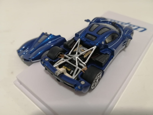 Cm Model Pagani Utopia Metallic Blue 1:64 Azul Acero (Usado)