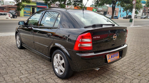 Chevrolet Astra 2.0 Advantage Flex Power 5p