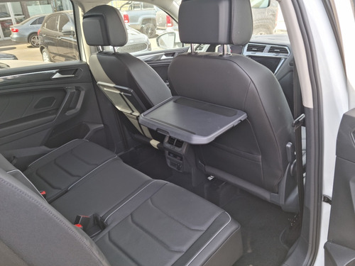 Imagen 9 de 25 de Volkswagen Tiguan Allspace 2.0 Tsi Highline 2.0 Ugarcia