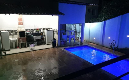 Imagem 2 de 14 de Casa Temporada Praia Das Castanheiras - Centro Guarapari-es