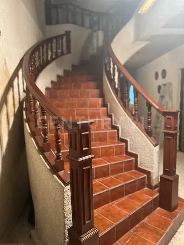 Casa En Venta En Col. Mitras Centro En Monterrey