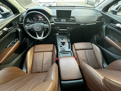 Audi Q5 2.0 L Security