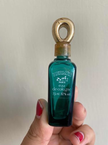 Yh Antiguo Perfumero Hermès Miniatura Verde Vidrio Paris Fra