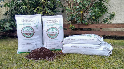 Imagen 1 de 3 de Sustrato Profesional Tierra Abonada 20lts - Uruweed Growshop